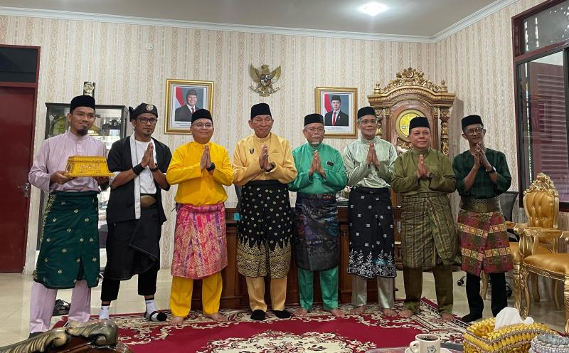 Pengukuhan Guru Besar, Unilak Libatkan LAMR